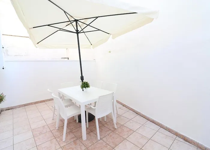 Casa Glenda 아파트